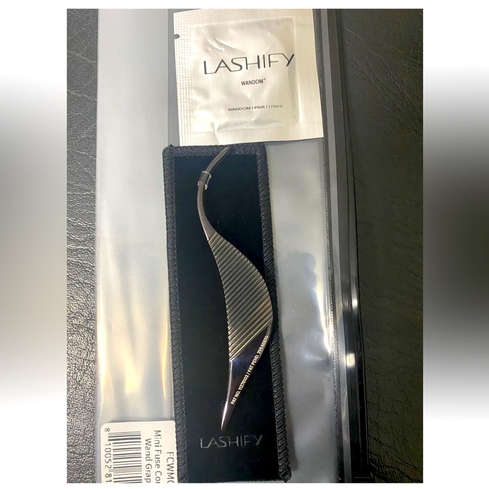 COPY - LASHIFY - THE BIRDIE WAND™ GRAPHITE  - 3.7" L x 0.6" W
Japanese stainles…